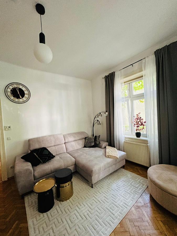 Apartment 5 Min Schoenbrunn Gloriette, Direct To City Center, Free Parking Βιέννη Εξωτερικό φωτογραφία