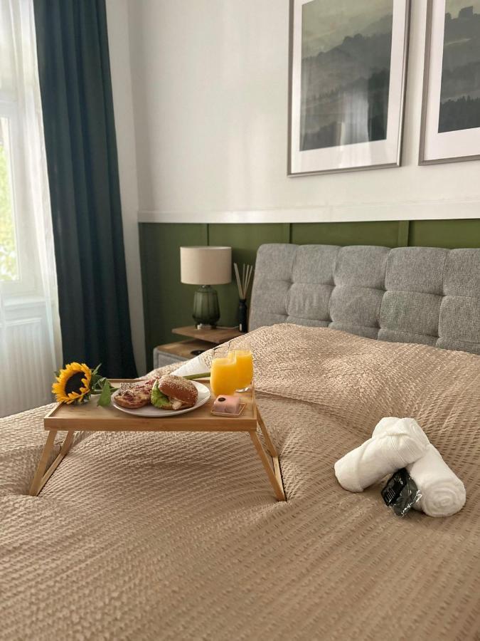 Apartment 5 Min Schoenbrunn Gloriette, Direct To City Center, Free Parking Βιέννη Εξωτερικό φωτογραφία